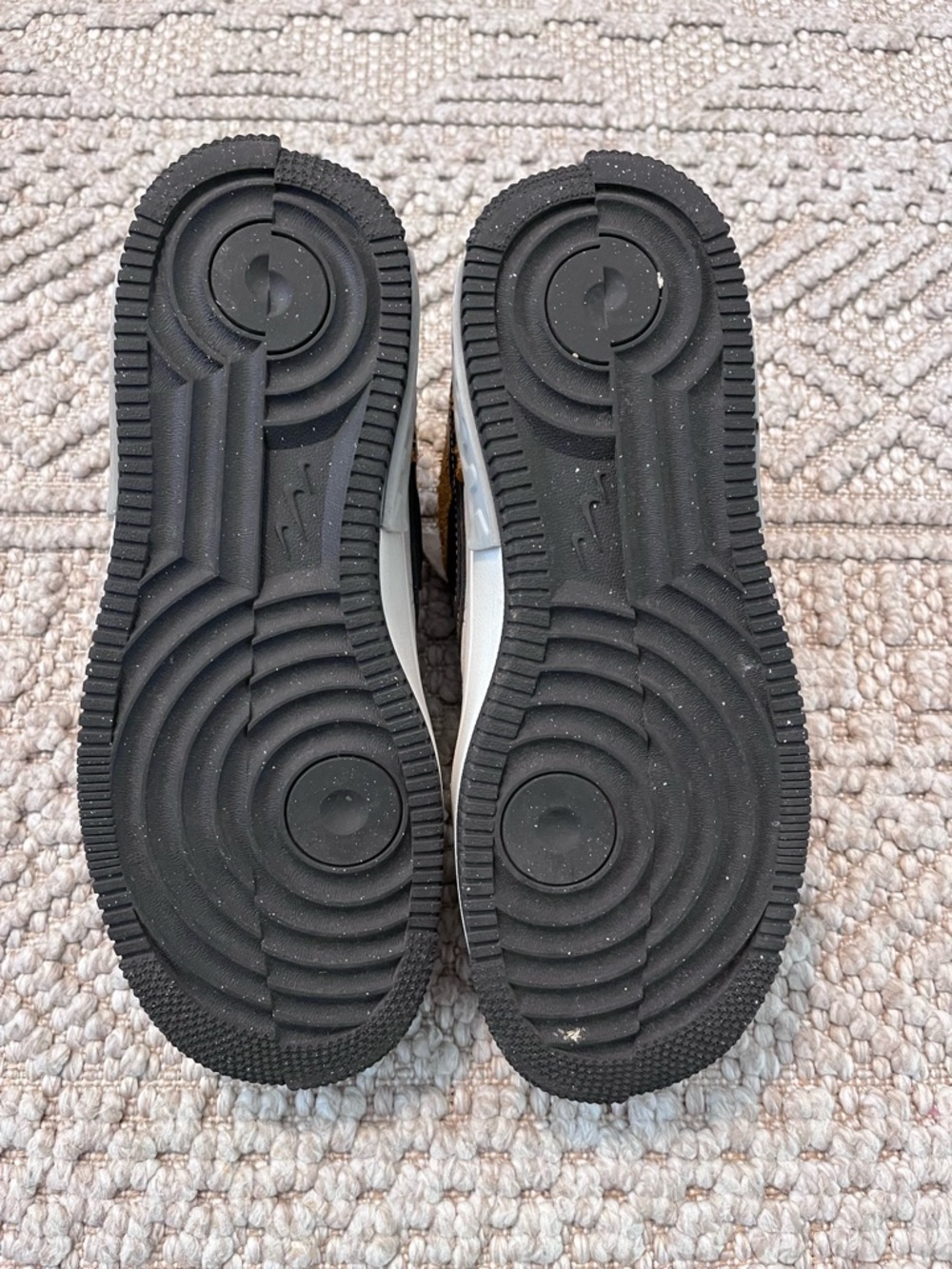 Nike Air Force Fontanka Shoes - Picture 10 of 10